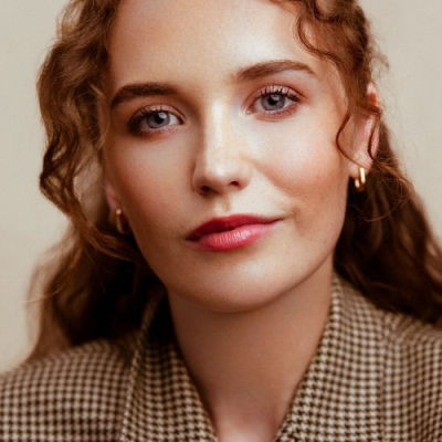 julia-brown